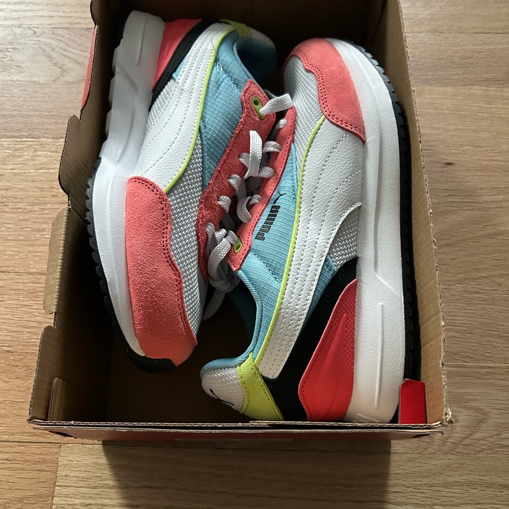 Puma Kids Sneakers - White and Coral - Picture 6 of 6